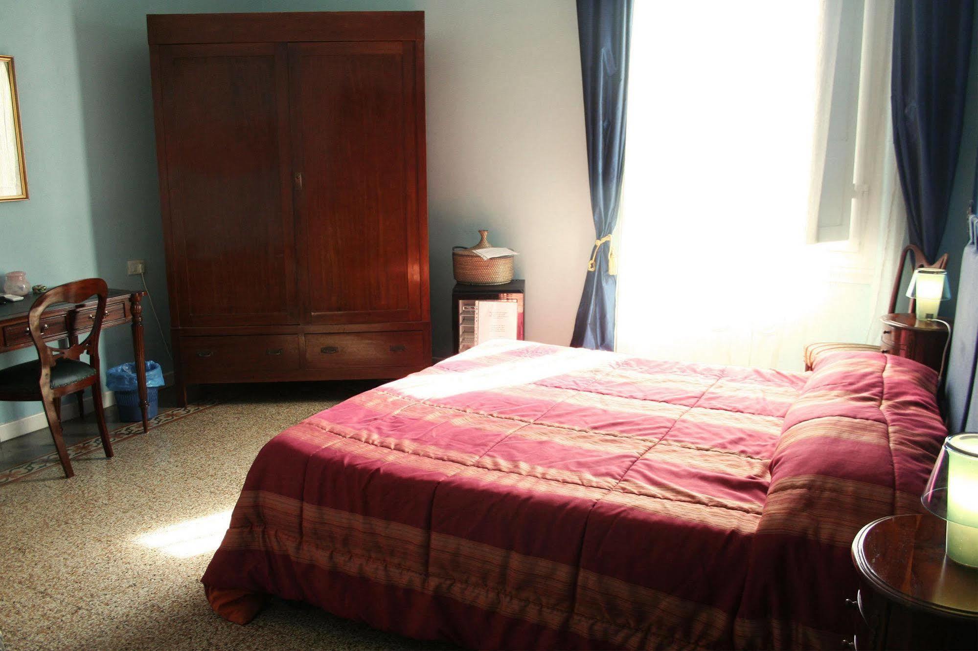 A Casa Di Virgilio Hotel ฟลอเรนซ์ ภายนอก รูปภาพ